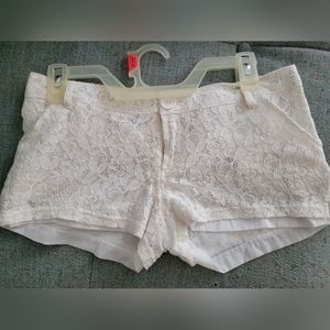 White lace shorts size 5